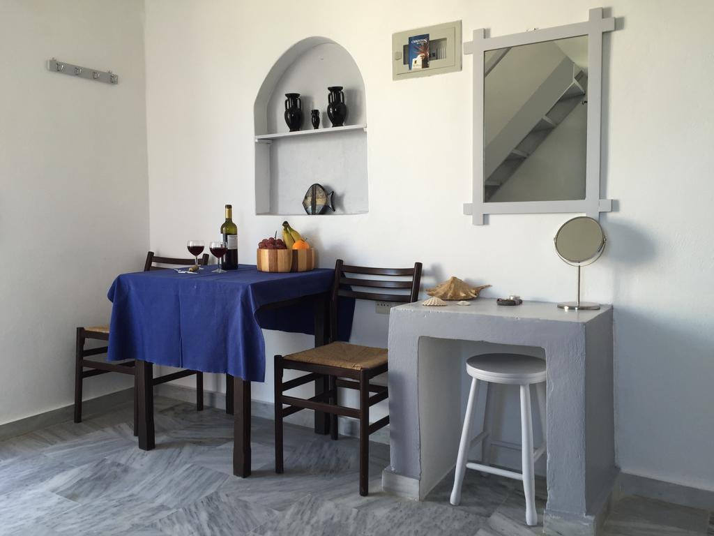 Christos Apartments Oia Экстерьер фото