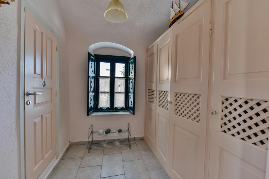 Christos Apartments Oia Экстерьер фото